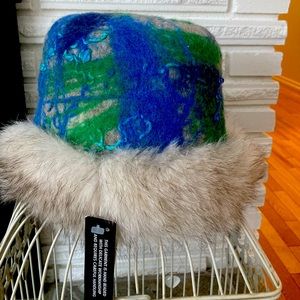 New Hand Felted Artisan Made Felted Hat with Recycled Grey Fox Fur Trim